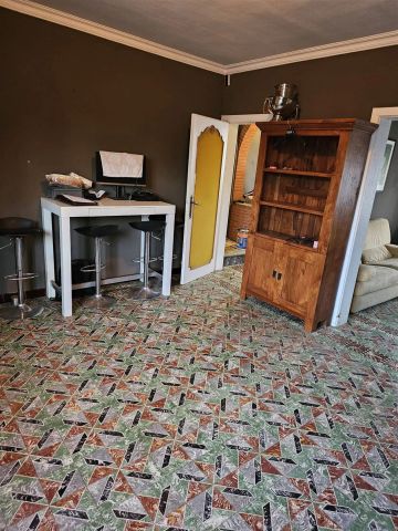 Gezellige halfopen bebouwing met 2 slaapkamers, grote tuin en ruime garage. - Photo 5