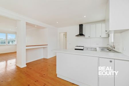 2 Markham Street, Holsworthy NSW 2173 - House For Rent | Domain - Photo 4