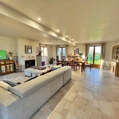 Location Maison 6 pièces 152m² LA CELLE LES BORDES 78720 - Photo 1