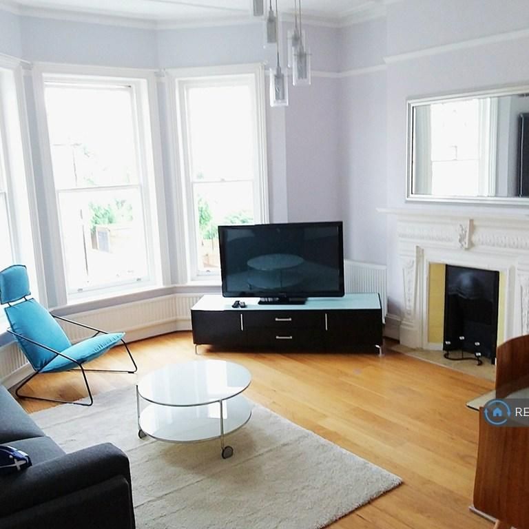 3 bedroom flat to rent - Photo 1