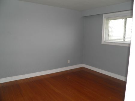 For Lease - 14384 Humber Station Road, Caledon, Ontario - Photo 3