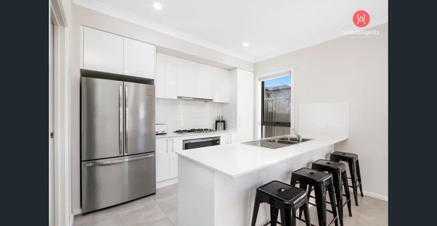 Lovely Family Home! - Photo 1