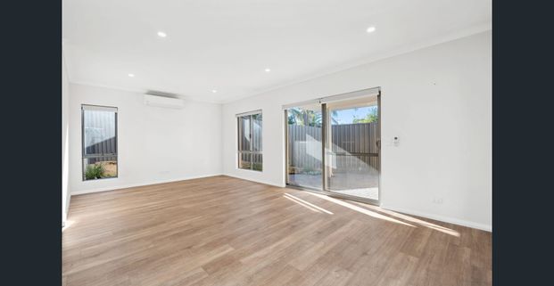 Stylish 3x2 Home for Rent in Woodvale - Photo 1