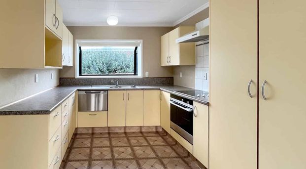 ROSLYN - 3 BEDROOMS - Photo 1
