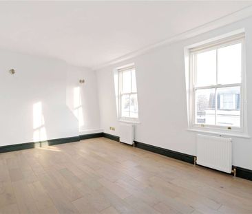 Two bedroom period conversion in the heart of Exmouth Market - Photo 2