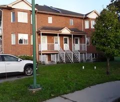 1 room apartment of 83m² in Gatineau - Photo 1