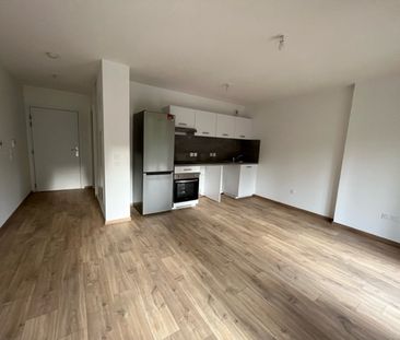 Location Appartement 2 pièces 44m² - Photo 3