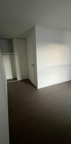 Location Appartement 2 pièces 50 m² MONNAIE - Photo 1