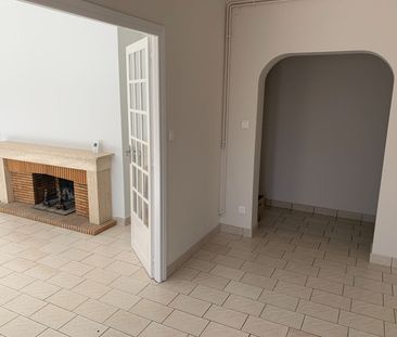 Location Maison 4 pièces 123m² - Photo 3