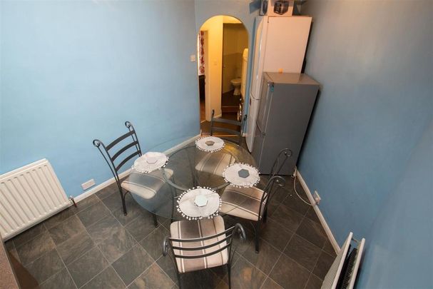 4 bedroom detached house to rent - Photo 1