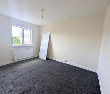 3 Beds - Terraced House - - Photo 4