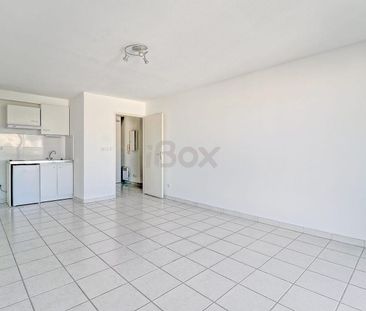 Appartement 1 pièce(s) 31.9 m² - Photo 2