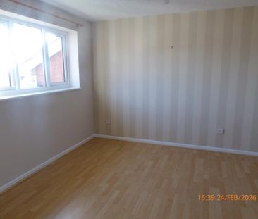 1 bedroom mews to rent - Photo 4