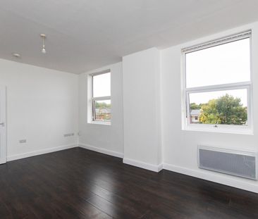 1 Bed Flat, Denman Street, NG7 - Photo 1