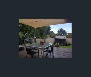 TOWNHOUSE THE SIZE OF A HOUSE! - Photo 5