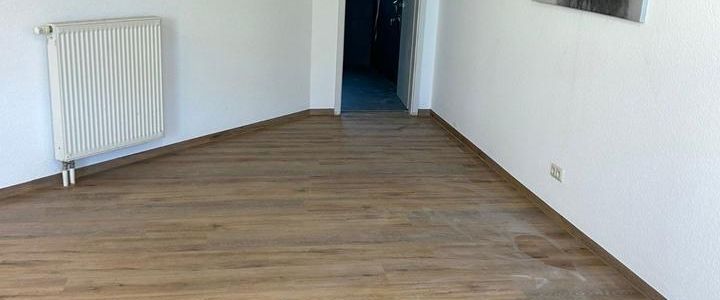 sanierte 1Raum Wohnung barrierearm mit EBK - Foto 1