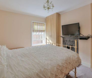 2 bedroom terraced house to rent - Photo 5