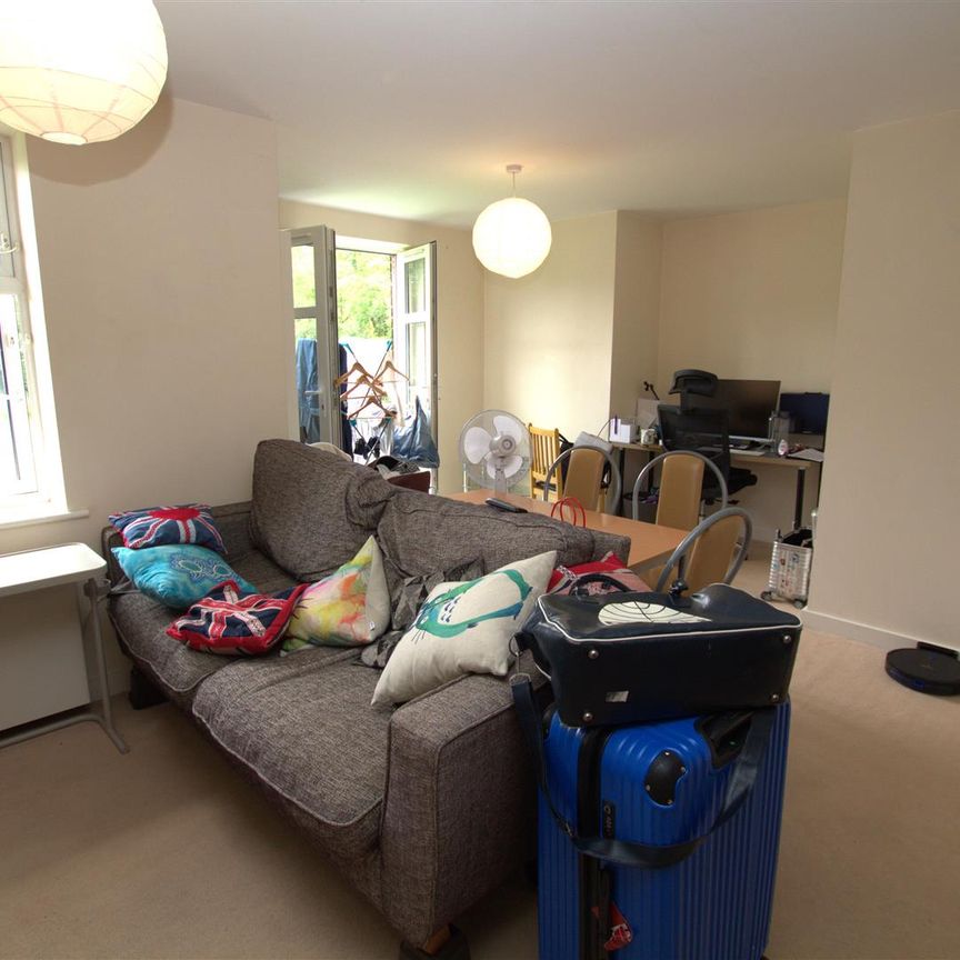 2 bedrooms Apartment for Sale - Photo 1