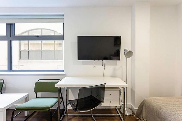 Studio to rent - Photo 1