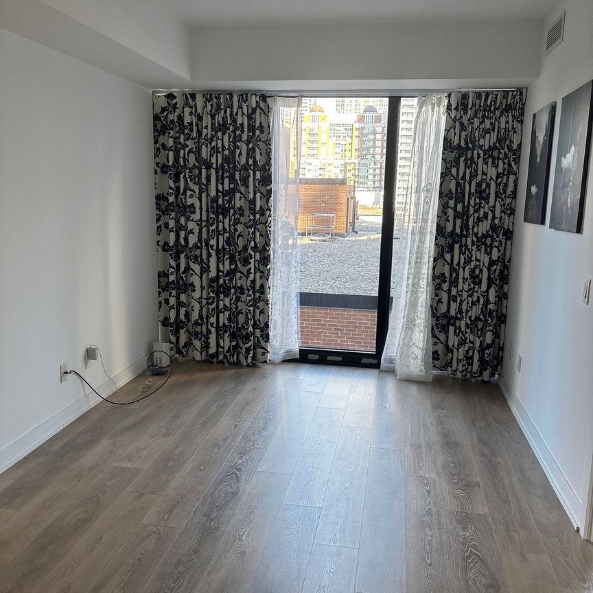 For Lease - 188 Cumberland Street Unit# 803, Toronto, Ontario - Photo 1