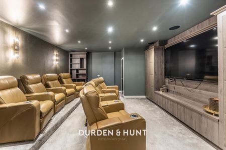 Gainsborough Place, Chigwell - Photo 5