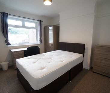 8 Deiniol Road - Photo 3