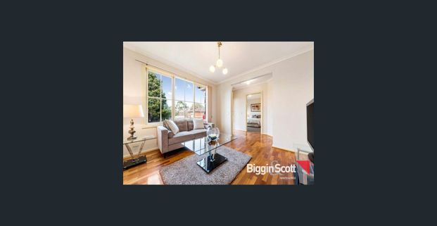 Single Level Lifestyle Surprise - Photo 1