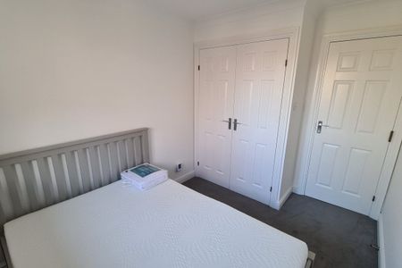 Ludlow Road, MAIDENHEAD - Photo 3