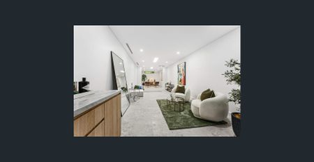 Architecturally Designed Family Home on the Coogee–Randwick Fringe - Photo 3