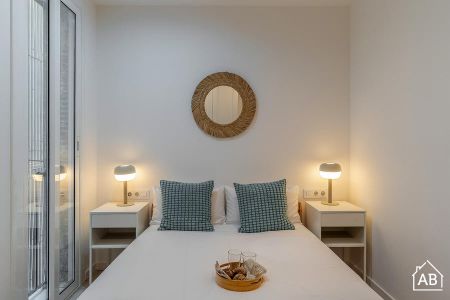 Cosy 1-Bedroom Apartment with Separate Study in Eixample - Photo 3