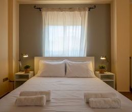 Μονοκατοικία για ενοικίαση - Παλαιά Φώκαια - Photo 2