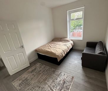 1 Bed Flat, Goodmayes Lane, IG3 - Photo 5