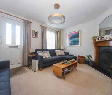 2 bedroom semi-detached house to rent - Photo 3