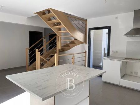 Tout savoir sur cette maison dans le quartier Bergère-Moulin, à Puteaux - Photo 4
