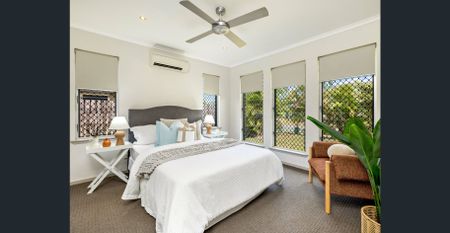 FAMILY HOME ON THE SOUTH SIDE!!! - Photo 4