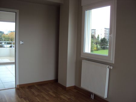 Location Appartement 4 pièces 128m² - Photo 4