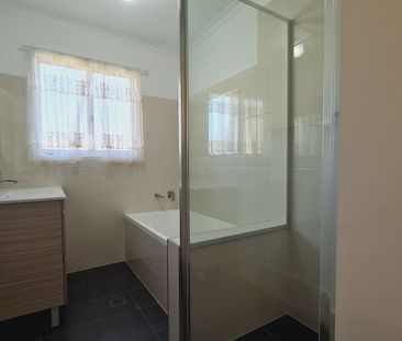 27 Frobisher Street, 4127, Springwood Qld - Photo 1