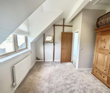 Available 3 Bed Not Specified - Photo 4