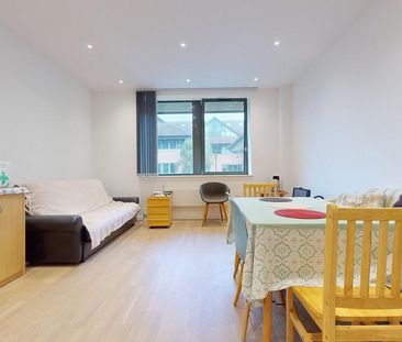 1 bedroom flat to rent - Photo 2