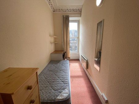 3 bedroom flat to rent - Photo 3