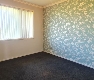 Spacious Rural Brick Home for Rent - Photo 2