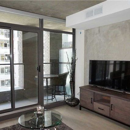 For Lease - 111 Bathurst Street Unit# 519, Toronto, Ontario - Photo 1