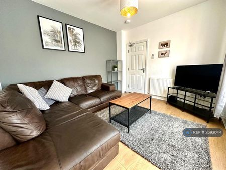 5 bedroom terraced house to rent - Photo 2