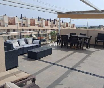 Alquiler de piso en Pueblo Latino - Photo 1