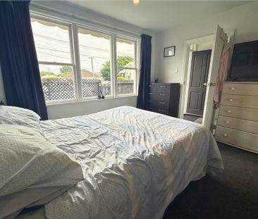 Modern 3-Bedroom Home in Central Phillipstown - Photo 3