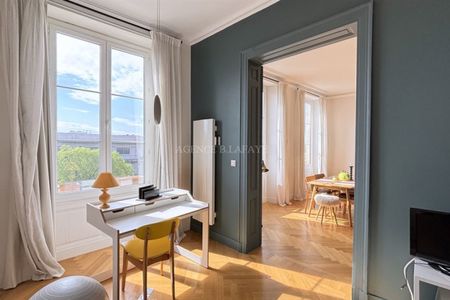PARFAIT ÉTAT & LUMINEUX - IDÉAL POUR PIED-A-TERRE - Photo 5