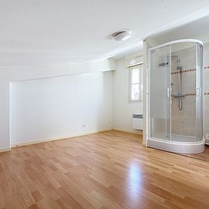 Location Appartement 2 pièces 21m² - Photo 2