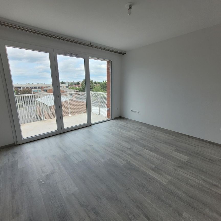 Location Appartement 2 pièces 41m² VALENCIENNES 59300 - Photo 1