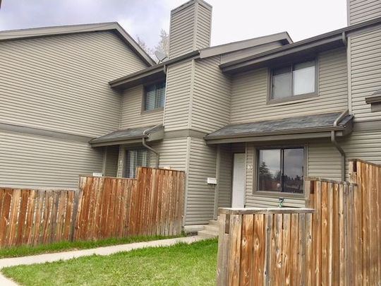 14 - 3 Fonda Hill SE, Calgary - Photo 1