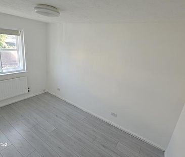 2 bedroom maisonette to rent - Photo 1